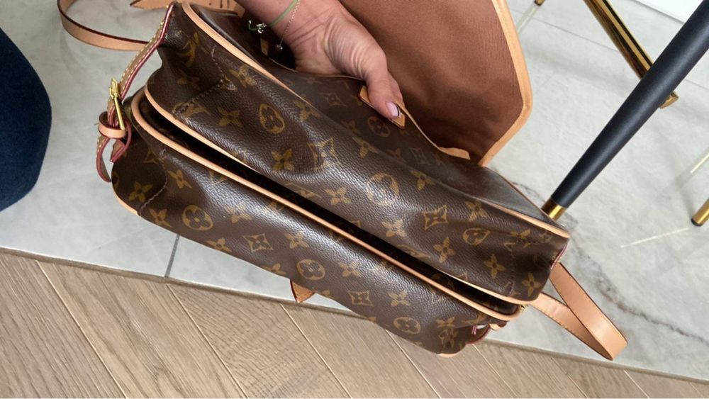 Louis Vuitton dwustronna listonoszka