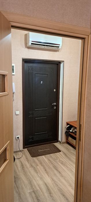 ЖК Радужный Продам 1 ком кв-ру с лоджией из кухни.Таирова