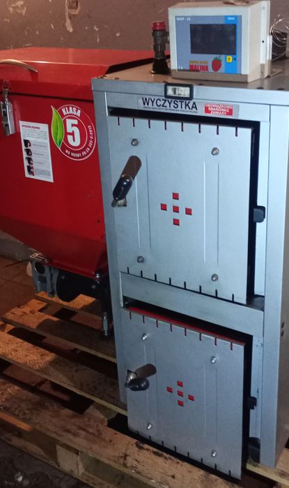 Piec 5 klasy 9 kW z podajnikiem na ekogroszek 2021 rok