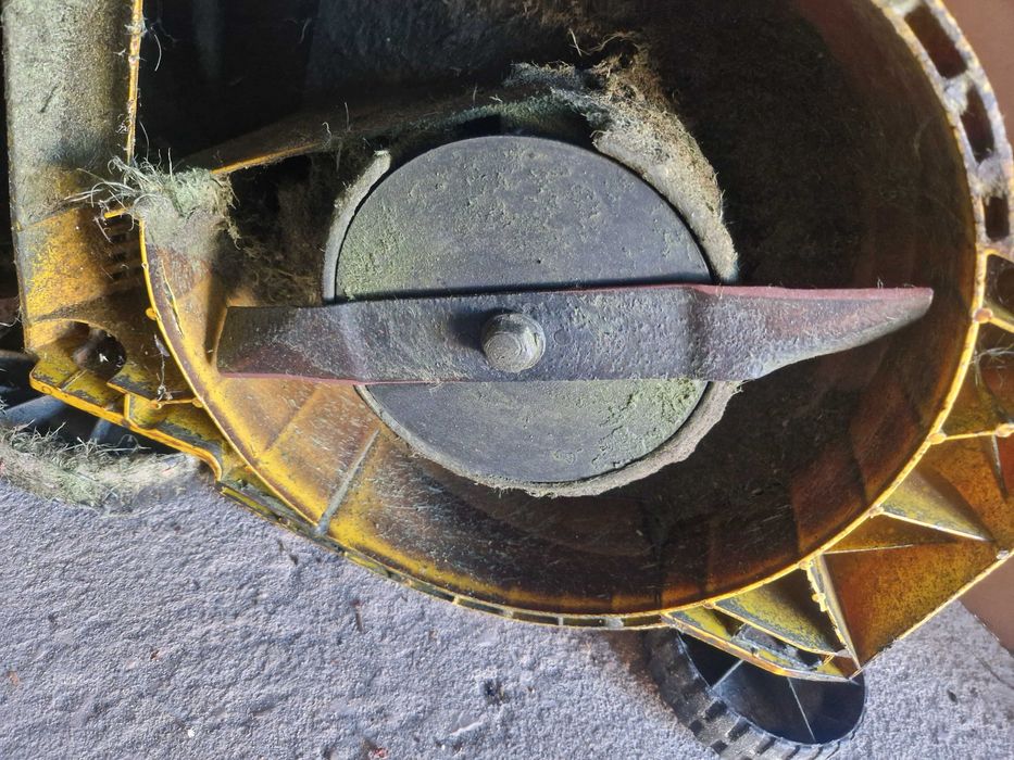 Corta relva eletrico MAC 901E