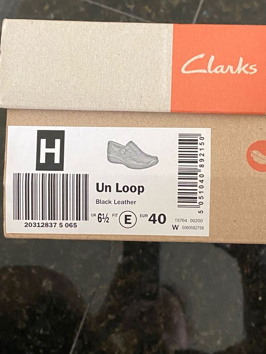 Sapatos Clarks Pretos