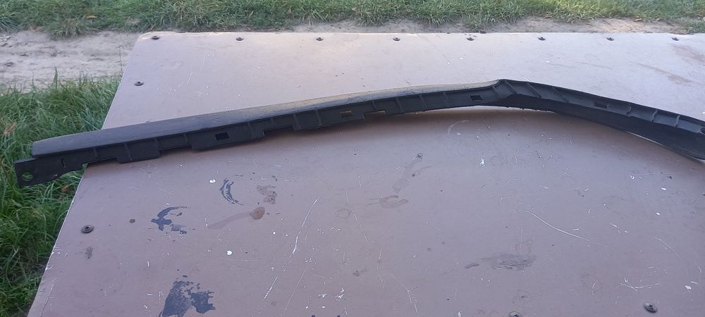 Губа переднего бампера Опель Зефира В