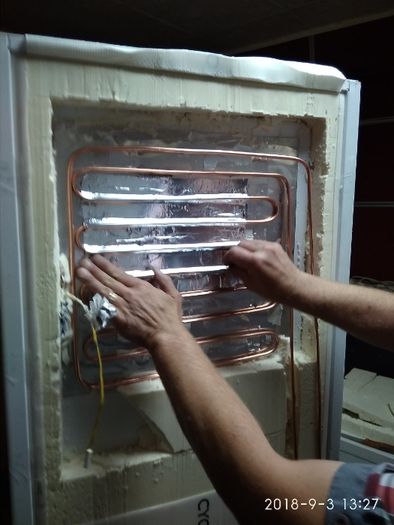 Мастер по ремонту бытовых холодильников Киев,пригород