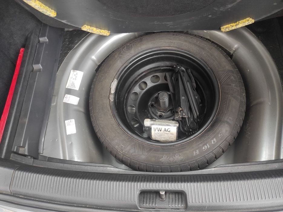 Продам Volkswagen Golf 6 2011 1.6 диз