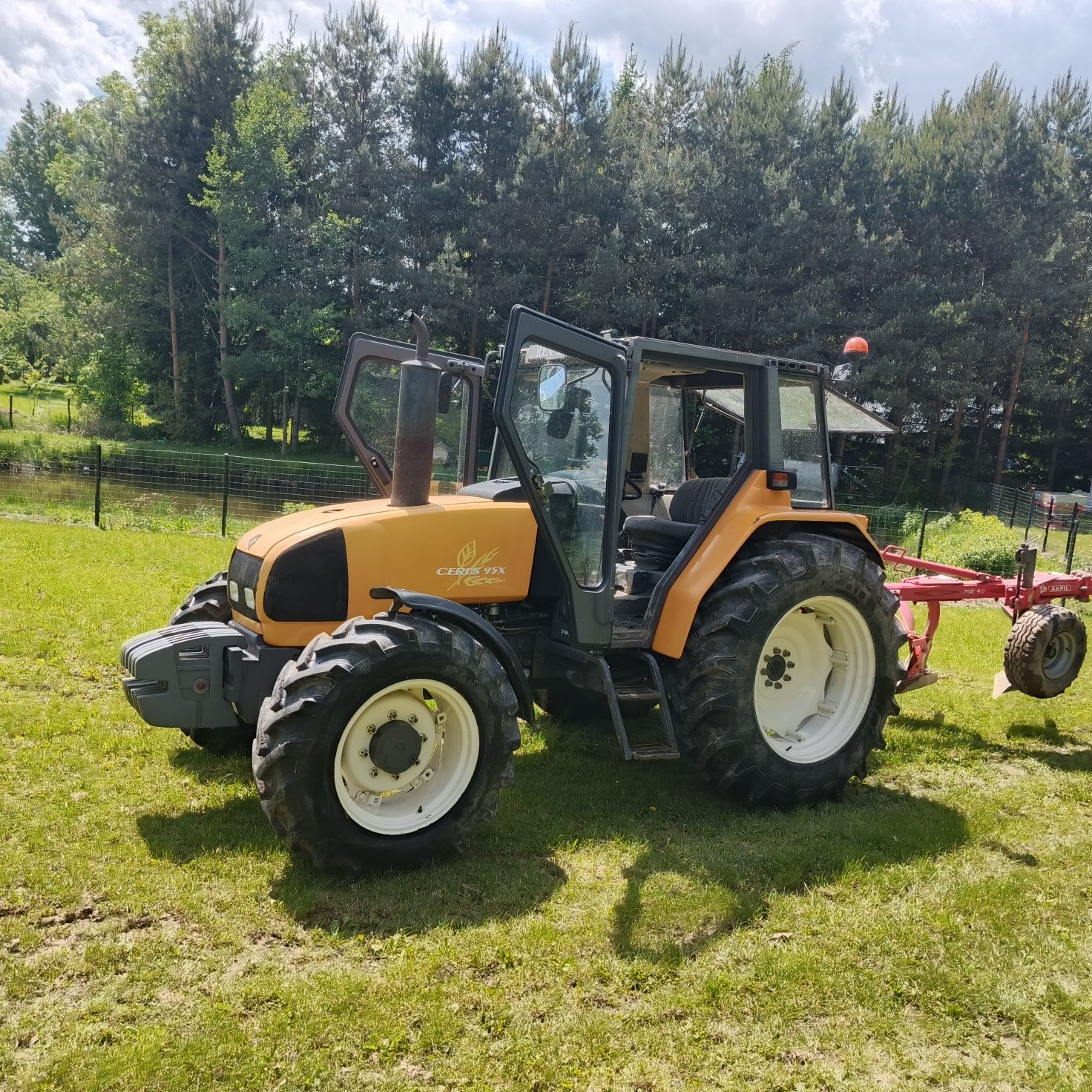 Renault Ceres  95