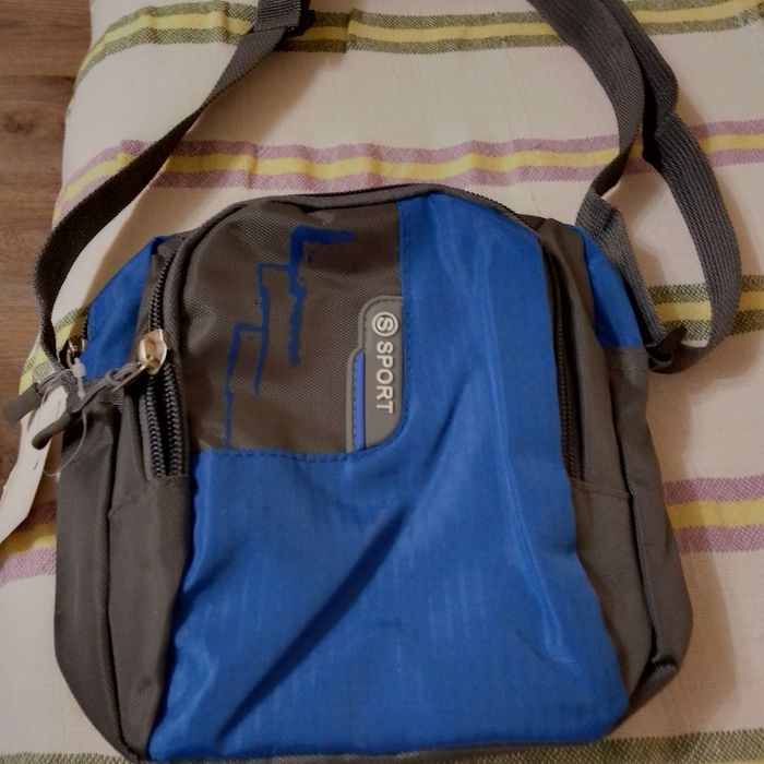 Сумка новая не большая