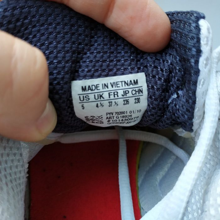 Кросівки в сітку Adidas 37р. 24.5 см.