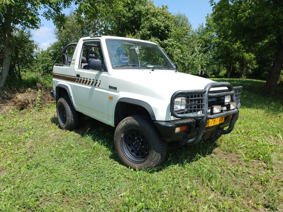 Daihatsu Feroza 1993 zamiana?
