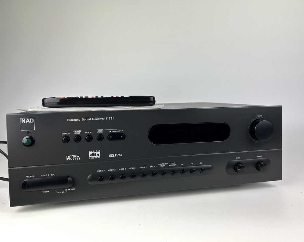 Wzmacniacz kina donowego NAD T751
