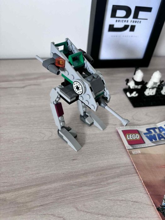 Lego star wars 8014 clone trooper battle pack.