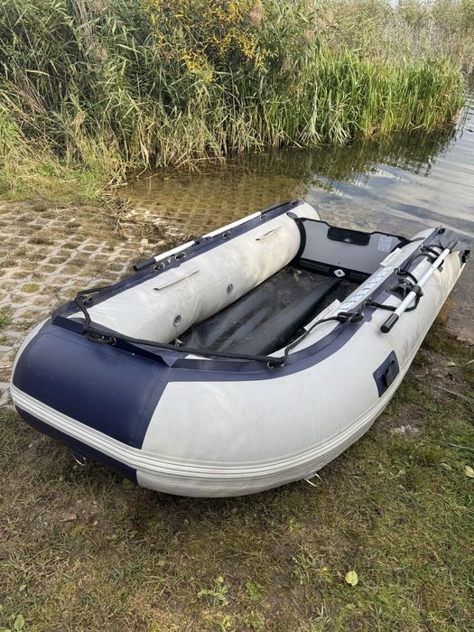 Sprzedam lub zamienie na mniejszy ponton