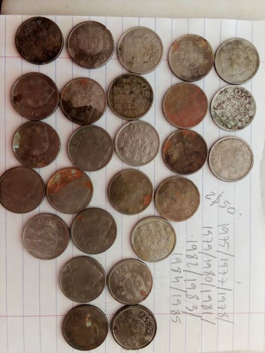 Moedas de escudos
