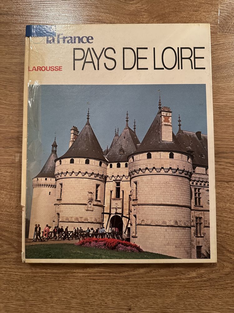 Larousse la france pays de loire