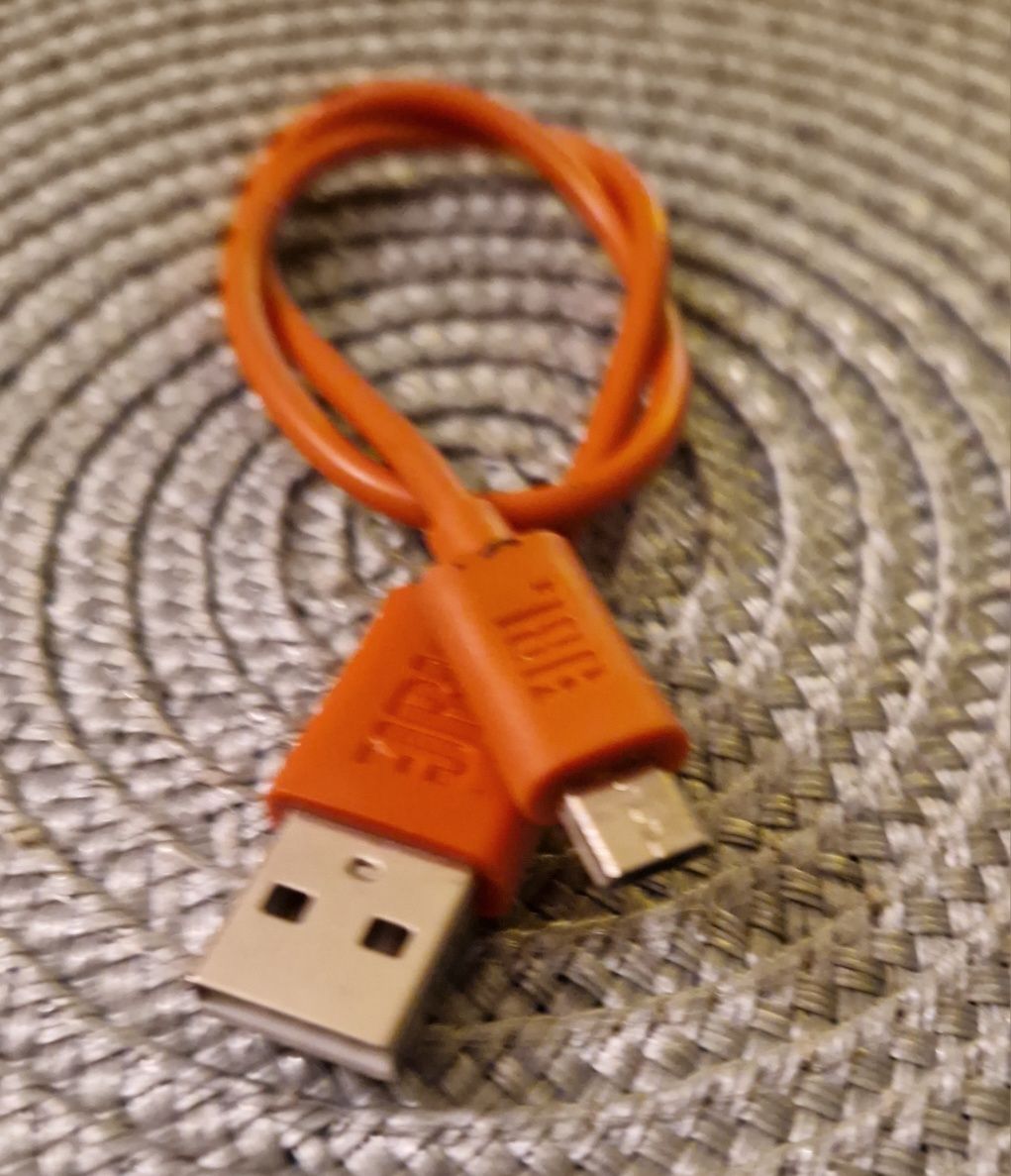 Kabel USB a mikro USB - 4 sztuki. Cena za komplet.