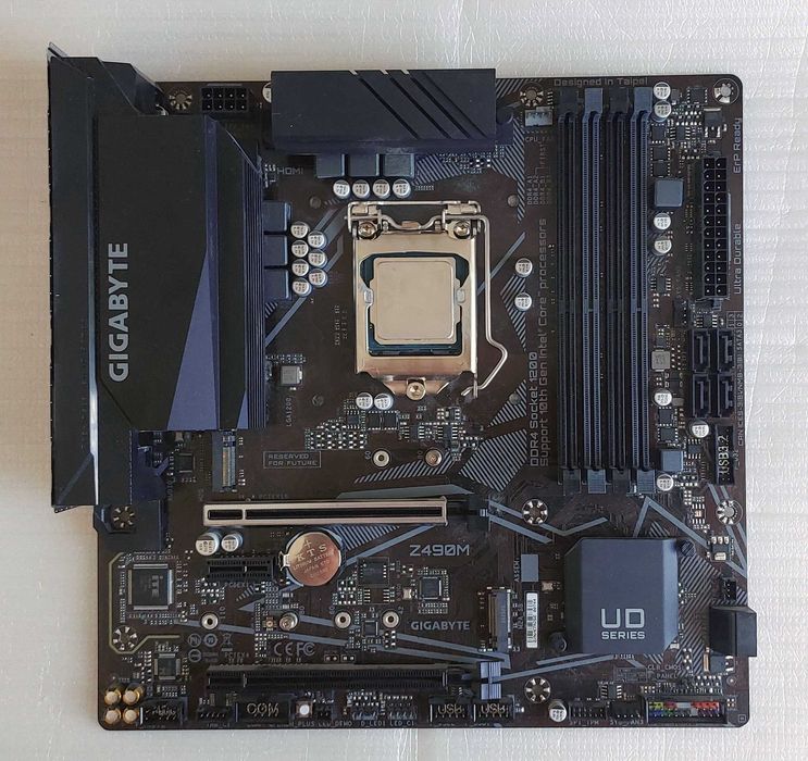 Płyta główna Gigabyte Z490M , Procesor Core i5-11400F