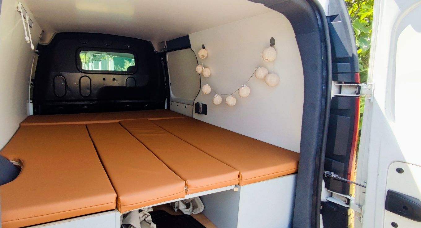 Alugo campervan (Kangoo maxi)