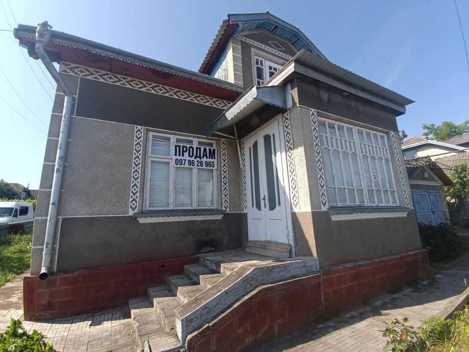 Продається будинок в м.Заліщики.