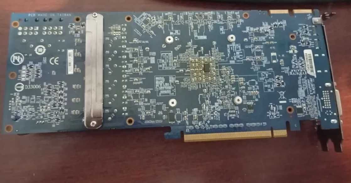 відеокарта Radeon R9 280X