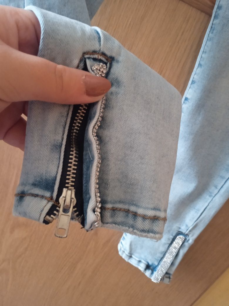 Spodnie Jeansowe Dżinsy Z Zameczkami Cyrkonie