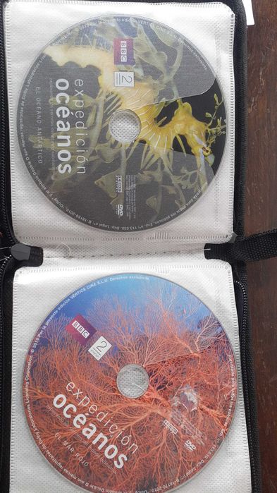 Filmes DVD para crianças em espanhol, português e inglês.