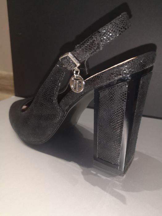 Buty 8bez pięty na klocku