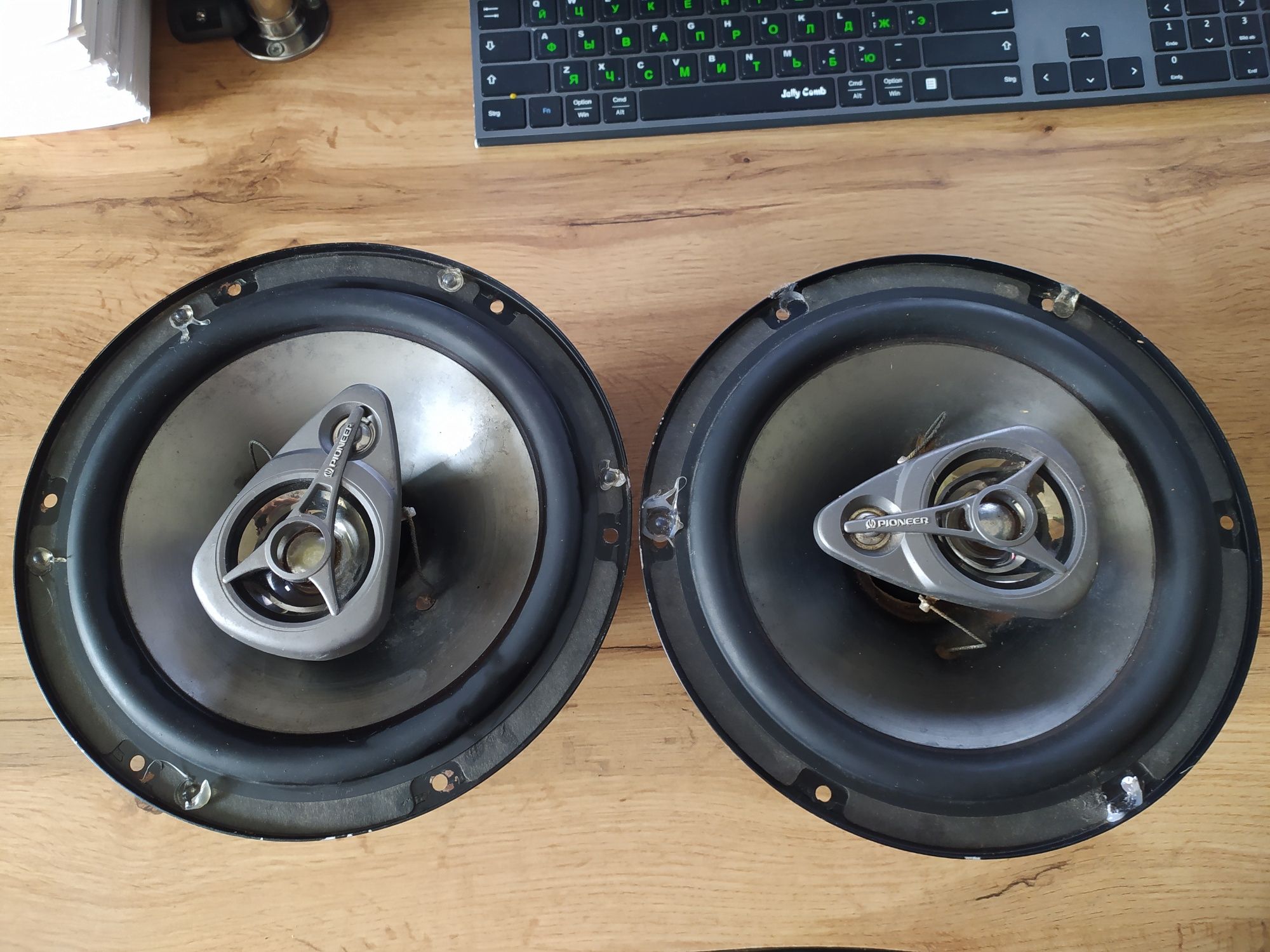 колонки Pioneer TS-E2090 (неробочі)