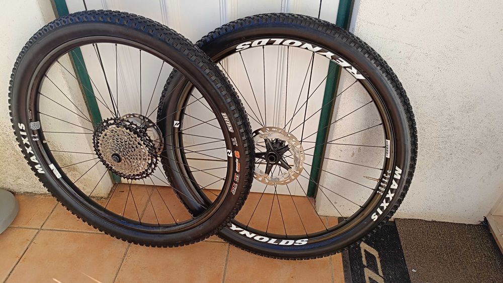 Rodas BTT em Carbono Reynolds