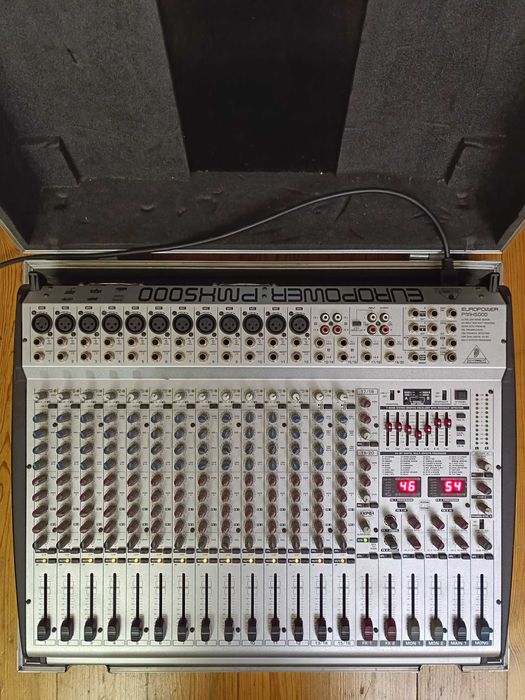 Behringer PMH 5000 - powermikser