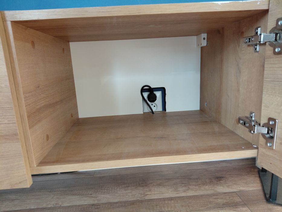 Zabudowa RTV wisząca