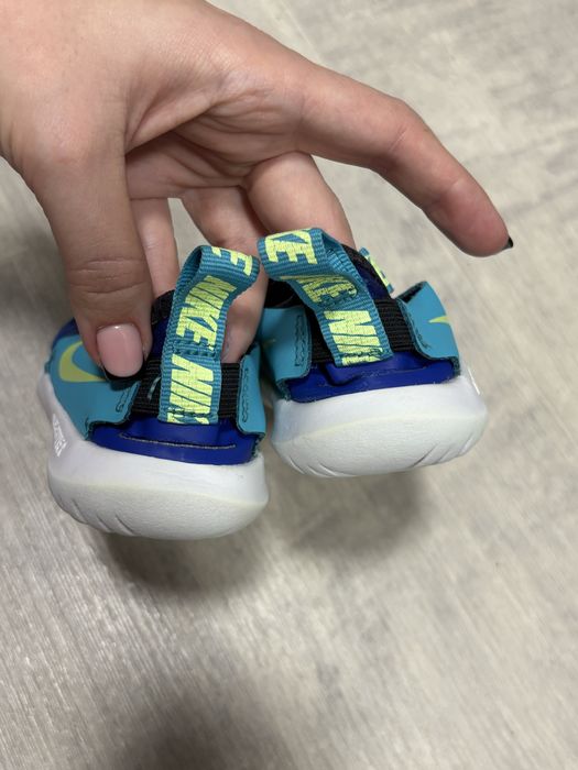 Дитячі кросівки adidas flex runner