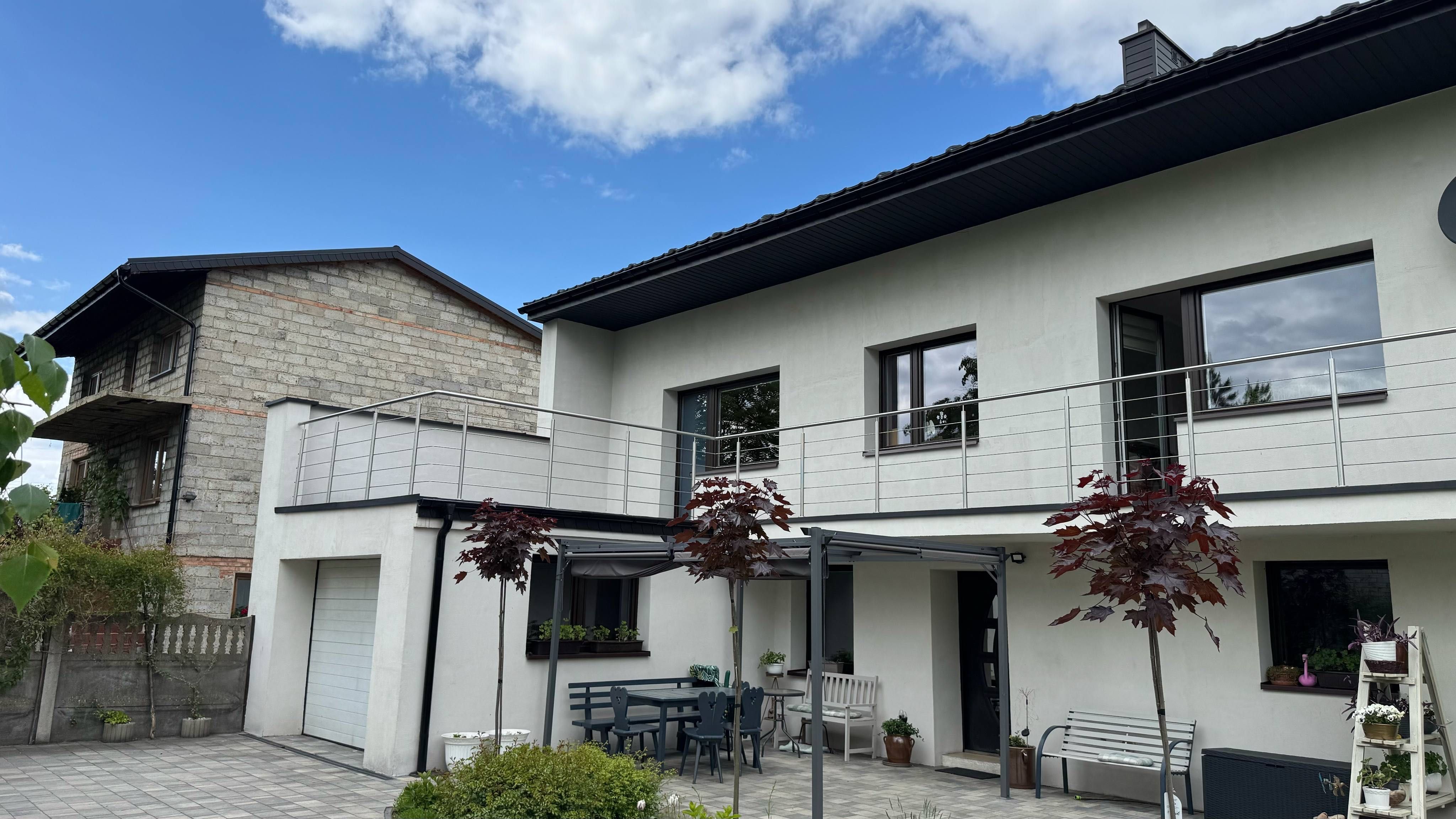 Balustrady nierdzewne zabezpieczenia okienne