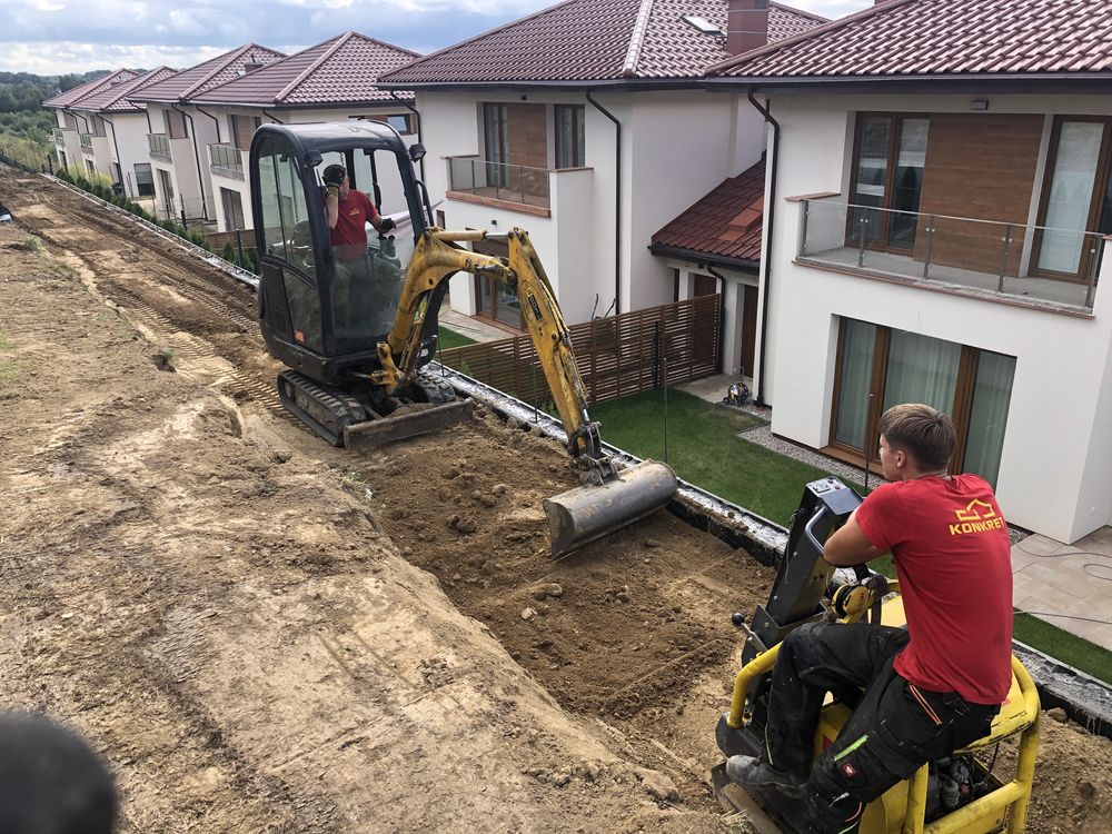 Koparka Minikoparka  ładowar  wiertnica + młot wyburzeniowy