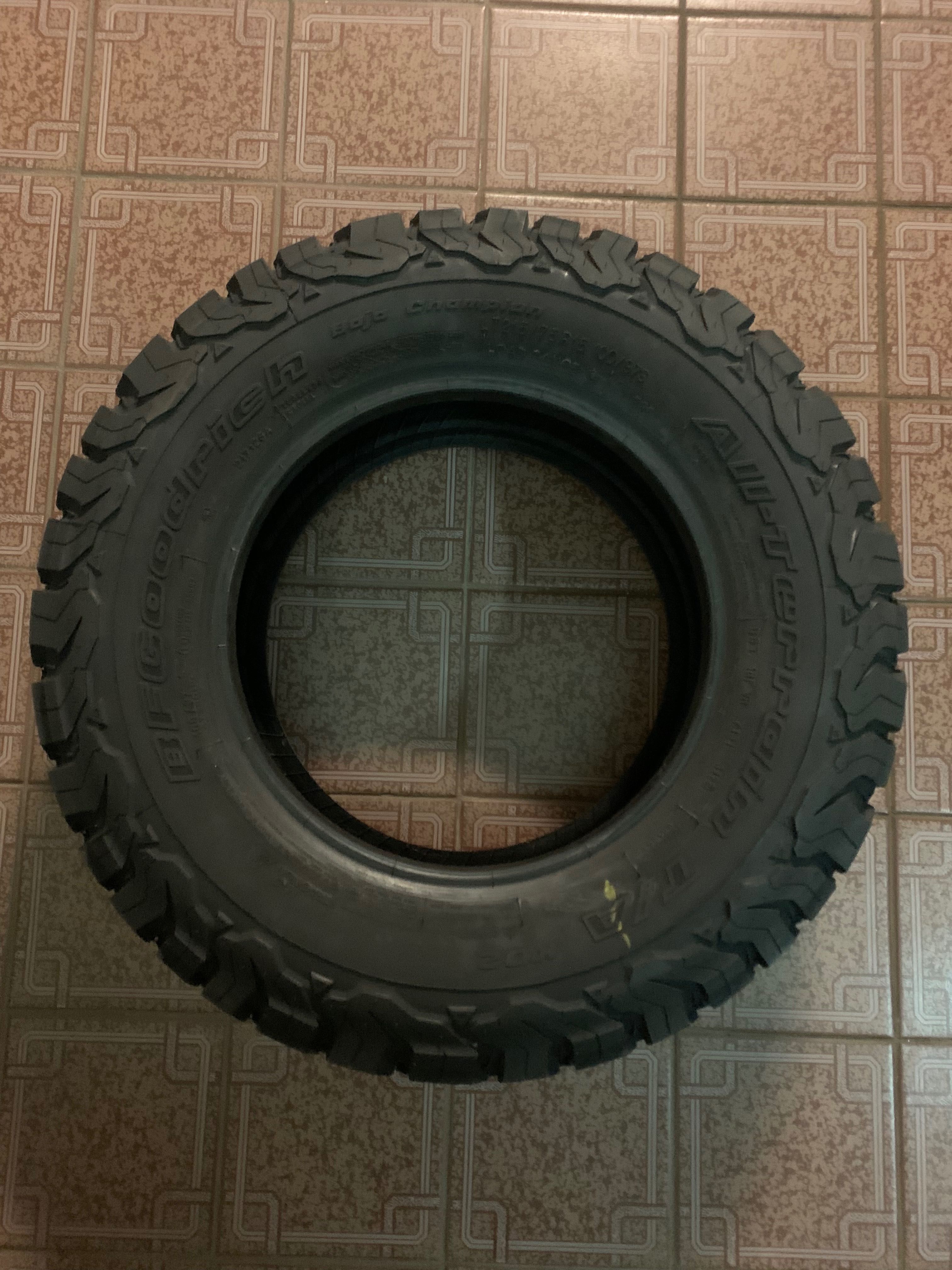 BFGoodrich All-Terrain T/A Baja Champion КО2 215/75 R15 2022 рік