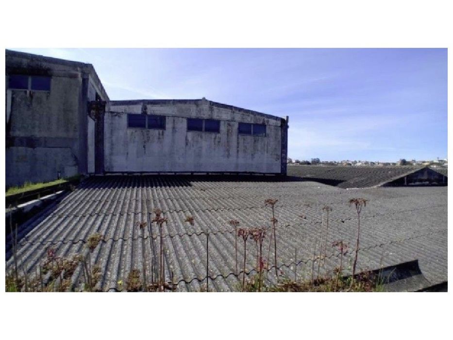 Armazém Industrial para Venda em Sintra