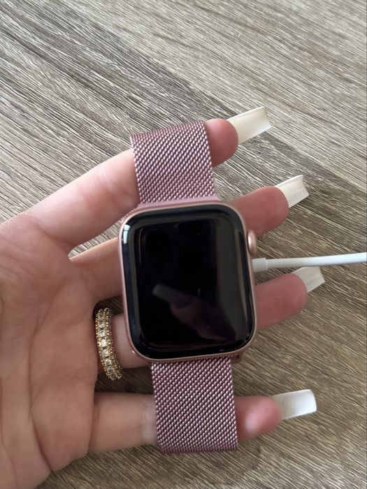 Продам Apple watch