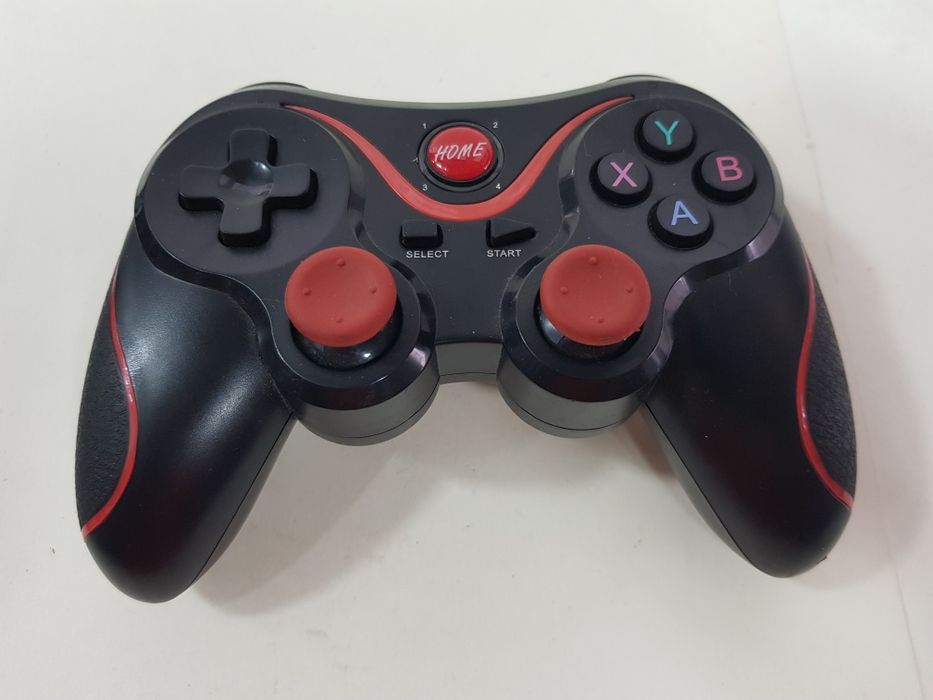 Джойстик беспроводной для компьютера.