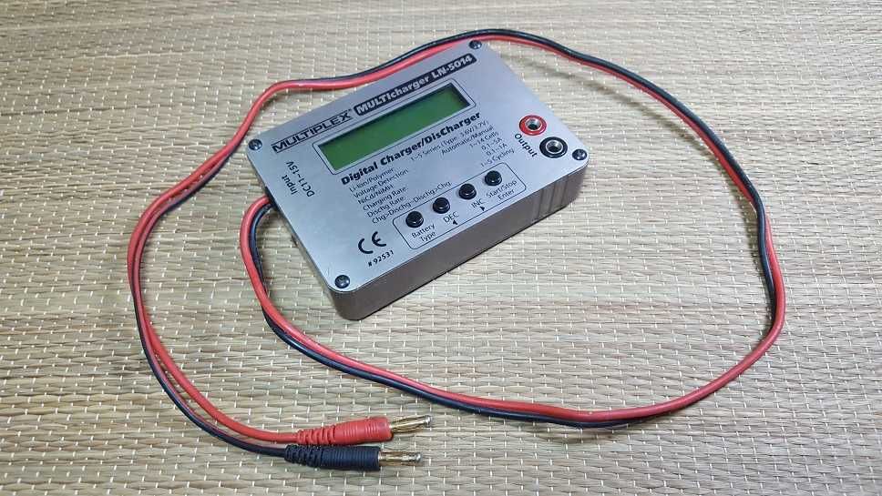 Carregador RC Multiplex Multicharger LN-5014