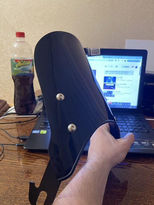 Продам ветровое стекло для мотоцикла