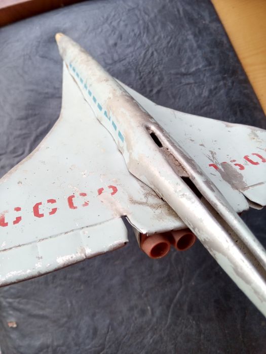 Детская игрушка самолёт