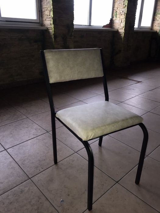 Стільці столи кожзам бу