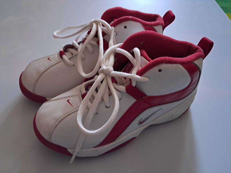Buty chłopięce na jesień Nike, za kostkę, r. 32