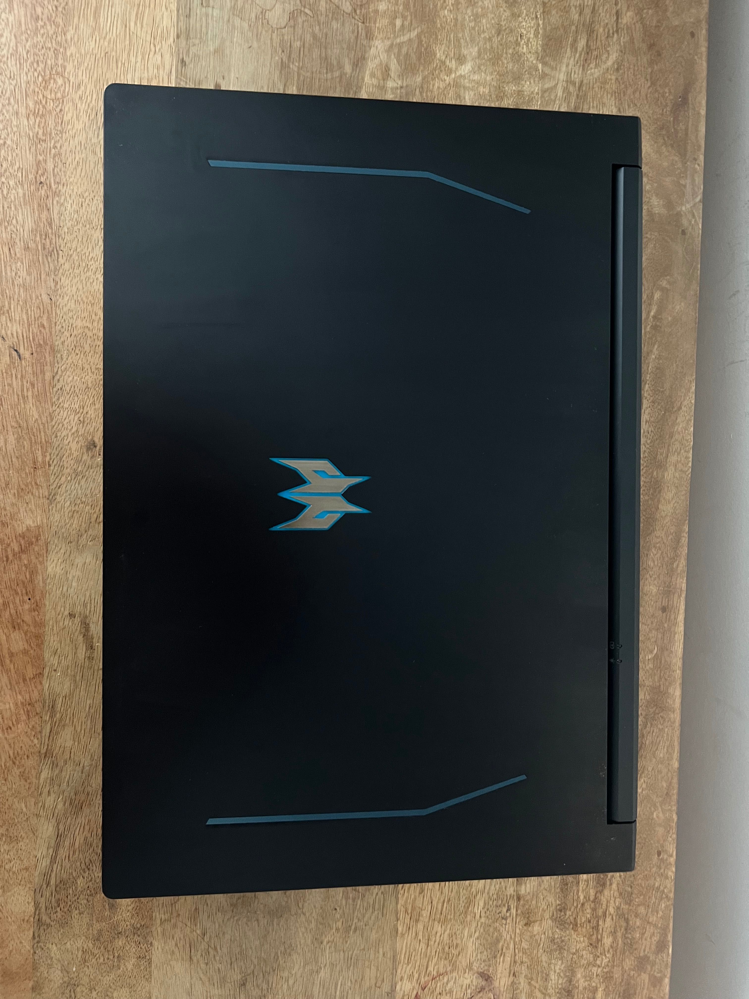 Laptop Acer Predator helios 300