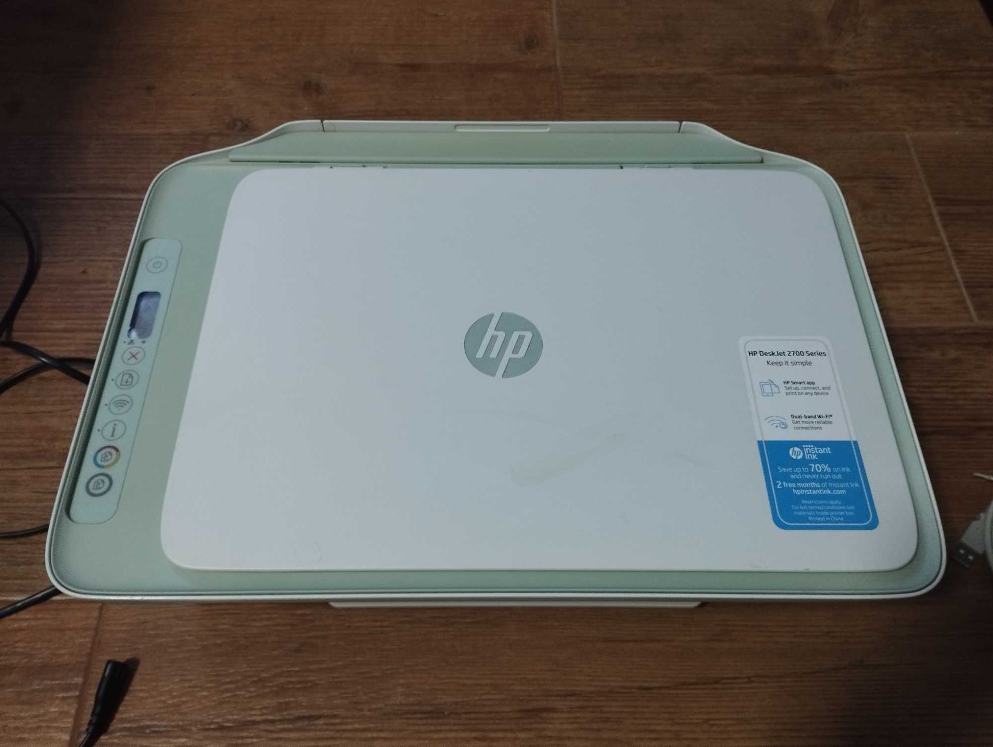 Impressora HP DeskJet 2722 com alguma tinta