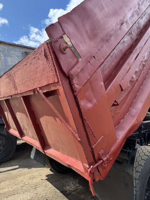 Самоскид Камаз 5511 на бойовому ходу