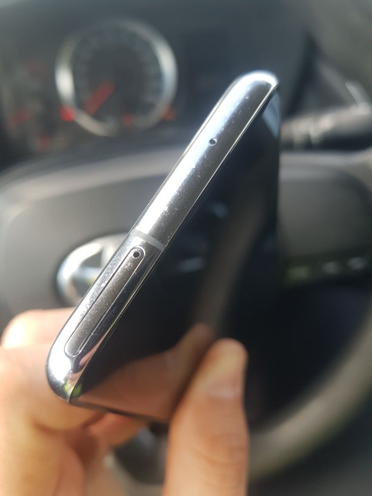 Samsung S20 5G хороший стан