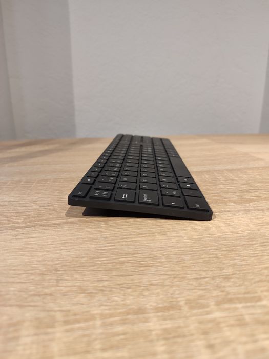 Клавіатура Microsoft Designer Bluetooth Keyboard.