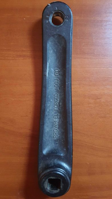 Шатуни Shimano ProWheel 175 мм кількість зубів на зірках 42-32-22