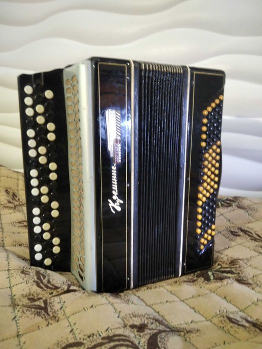 Баян відкапіталений налаштований ремонтую баяни гармоні не дорого