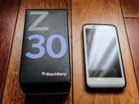 телефон Blackberry Z30 з оригінальною зарядкою та фірменим бампером