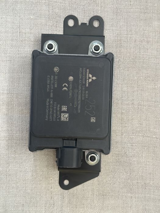 Радар кронштейн фішка радара ACC Аутлендер 3 PHEV Екліпс Кросс 2017-